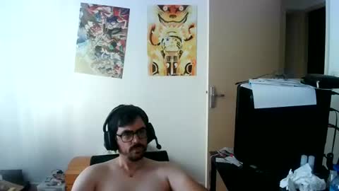 Snapshot of romainb72 chatting on July 16, 6:30 am romainb72 online show from July 16, 6:30 am