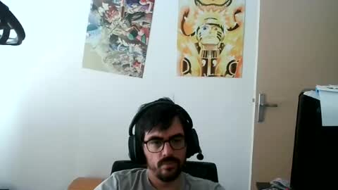Snapshot of romainb72 chatting on July 20, 1:46 pm romainb72 online show from July 20, 1:46 pm