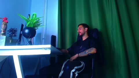 romaniamaster1 online show from April 22, 5:43 am