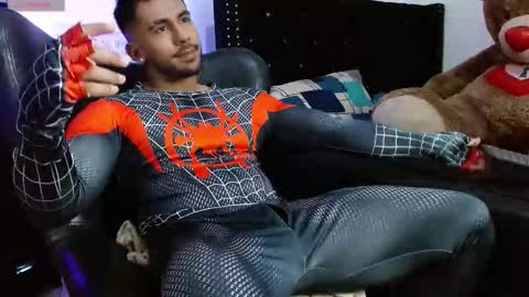 Roman online show from November 24, 9:25 pm