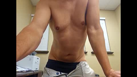 Snapshot of romanteeks chatting on November 5, 3:17 am romanteeks online show from November 5, 3:17 am