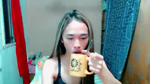 empress online show from April 19, 2:16 pm