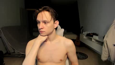 Snapshot of romeo_mercy chatting on February 10, 4:22 pm Romeo online show from February 10, 4:22 pm