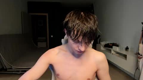 Snapshot of romeo_mercy chatting on February 18, 4:30 am Romeo online show from February 18, 4:30 am