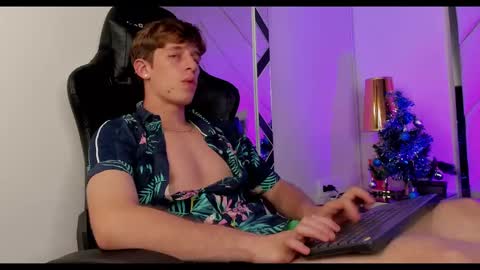 Snapshot of romeo_ricci1 chatting on December 28, 1:08 am Romeo Ricci online show from December 28, 1:08 am