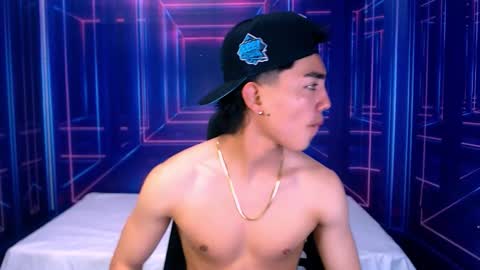 Snapshot of romeomillerr chatting on October 27, 7:07 pm Romeo online show from October 27, 7:07 pm