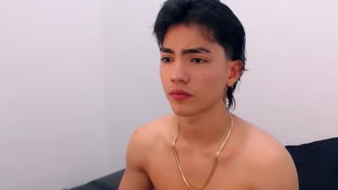 Snapshot of romeomillerr chatting on November 8, 7:01 pm Romeo online show from November 8, 7:01 pm