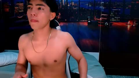Snapshot of romeomillerr chatting on November 11, 7:58 pm Romeo online show from November 11, 7:58 pm