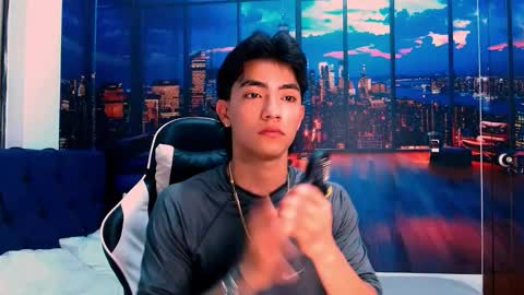 Snapshot of romeomillerr chatting on November 13, 8:30 pm Romeo online show from November 13, 8:30 pm