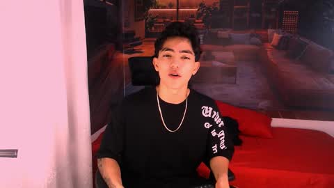 Snapshot of romeomillerr chatting on December 1, 7:08 pm Romeo online show from December 1, 7:08 pm