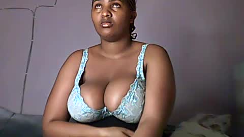 Snapshot of romina_26 chatting on June 17, 3:31 am Romina 26 online show from June 17, 3:31 am