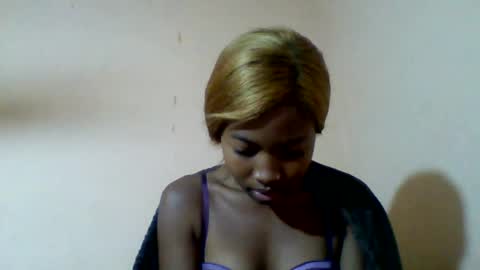 Snapshot of rominah_20 chatting on July 23, 4:32 am rominah_20 online show from July 23, 4:32 am