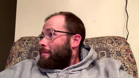 Snapshot of ronald2774 chatting on May 10, 3:01 am ronald2774 online show from May 10, 3:01 am