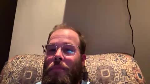 Snapshot of ronald2774 chatting on May 11, 3:45 am ronald2774 online show from May 11, 3:45 am