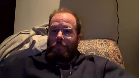 Snapshot of ronald2774 chatting on May 12, 3:25 am ronald2774 online show from May 12, 3:25 am