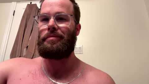 Snapshot of ronald2774 chatting on May 15, 3:35 am ronald2774 online show from May 15, 3:35 am