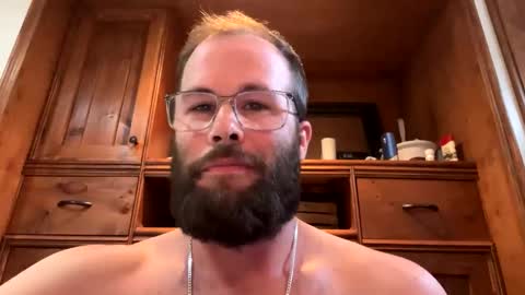 Snapshot of ronald2774 chatting on May 22, 7:41 pm ronald2774 online show from May 22, 7:41 pm