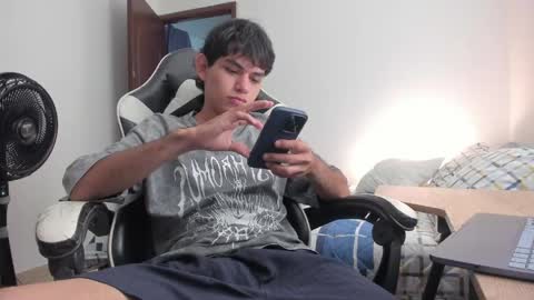 Snapshot of ronaldmq20 chatting on May 26, 2:07 am Ronaldo online show from May 26, 2:07 am