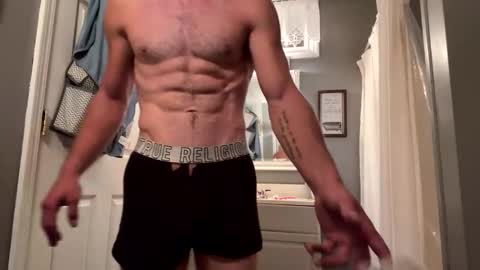 Snapshot of ronaldoretro95 chatting on September 30, 5:45 am ronaldoretro95 online show from September 30, 5:45 am