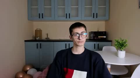 ronbevs online show from May 16, 7:45 pm
