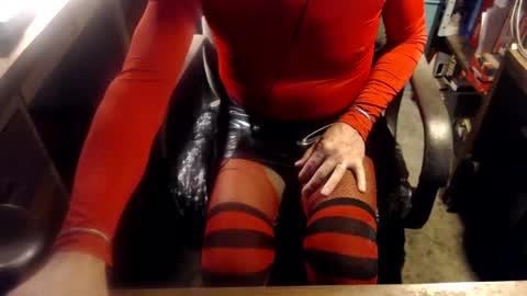 Snapshot of rondasmmnasty3 chatting on November 10, 12:20 am Ronda online show from November 10, 12:20 am