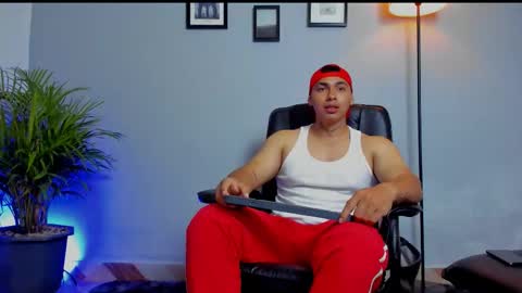 RonnieCanford online show from February 27, 1:38 am