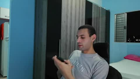 Snapshot of ronnispoto chatting on May 4, 10:06 pm ronny online show from May 4, 10:06 pm