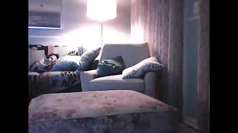 Snapshot of ronvlv chatting on June 8, 2:34 am ronvlv online show from June 8, 2:34 am