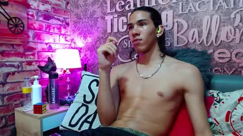 Snapshot of ronymiller_1 chatting on December 26, 10:20 pm RonyMiller 1 online show from December 26, 10:20 pm