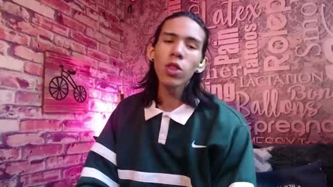 Snapshot of ronymiller_1 chatting on January 20, 3:50 pm RonyMiller 1 online show from January 20, 3:50 pm