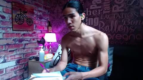 Snapshot of ronymiller_1 chatting on January 24, 8:11 pm RonyMiller 1 online show from January 24, 8:11 pm