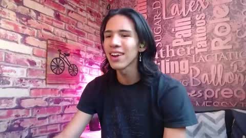 Snapshot of ronymiller_1 chatting on January 27, 3:50 pm RonyMiller 1 online show from January 27, 3:50 pm