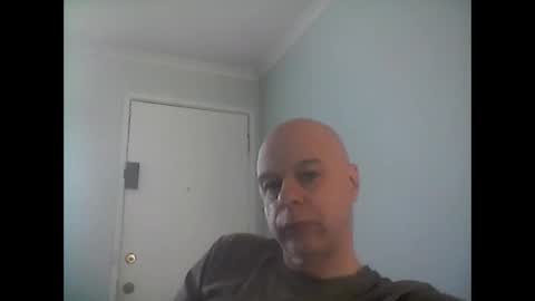 Snapshot of rooboy55 chatting on April 19, 3:28 am rooboy55 online show from April 19, 3:28 am
