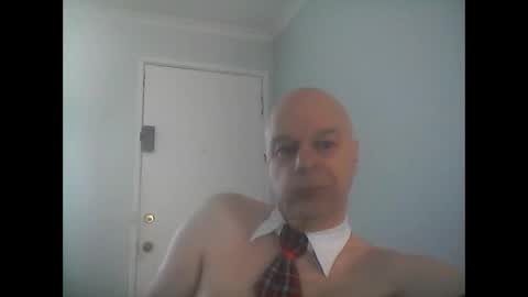 Snapshot of rooboy55 chatting on May 31, 2:42 am rooboy55 online show from May 31, 2:42 am