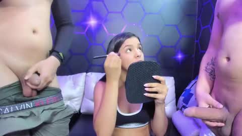 Snapshot of room_kitty chatting on March 11, 11:15 pm  MIA AND PAUL online show from March 11, 11:15 pm