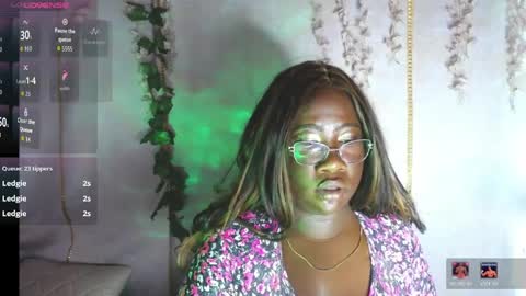 roos_veyker online show from April 9, 6:19 am