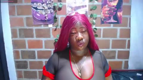Snapshot of roos_veyker chatting on June 18, 9:30 pm roos_veyker online show from June 18, 9:30 pm