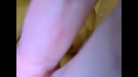 Snapshot of roozzzof chatting on September 25, 4:32 pm rooz online show from September 25, 4:32 pm