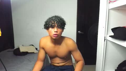 Snapshot of rory_peters_ chatting on January 31, 8:29 pm rory_peters_ online show from January 31, 8:29 pm