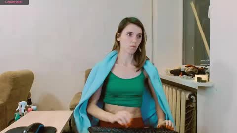 Snapshot of rosa843850 chatting on February 16, 6:10 pm rosa843850 online show from February 16, 6:10 pm