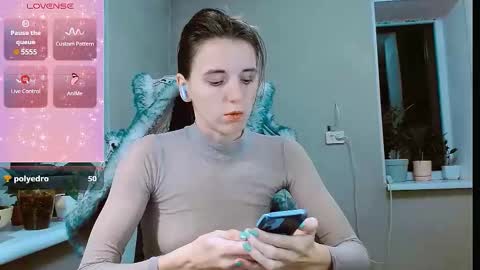 rosa843850 online show from November 12, 7:57 pm