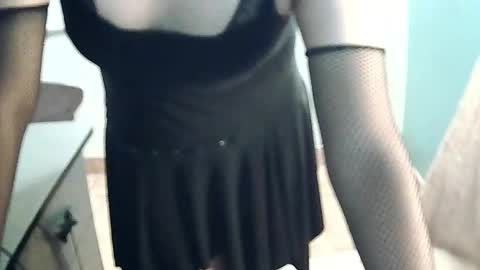 Snapshot of rosabells chatting on June 8, 3:56 pm Rosa online show from June 8, 3:56 pm
