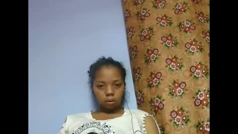 rosah225127 online show from May 27, 5:10 pm