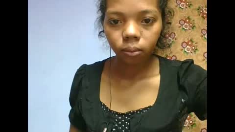 rosah225127 online show from May 28, 6:38 pm
