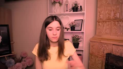 Rose online show from March 31, 6:25 am