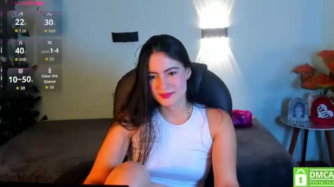 Snapshot of rosaliea chatting on July 15, 4:40 am R O S A L I A online show from July 15, 4:40 am
