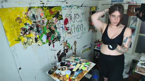 Snapshot of rosaliecaine chatting on December 2, 1:36 am Rosalie Caine online show from December 2, 1:36 am