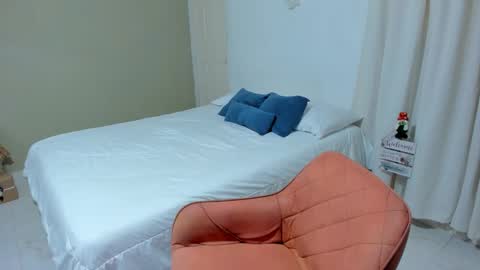 Rosalia online show from December 18, 5:10 pm