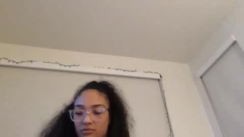 Snapshot of rosalinatoosexy chatting on February 9, 8:33 am Rosalina online show from February 9, 8:33 am