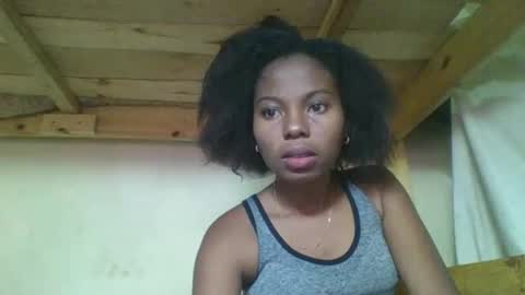 Snapshot of rosalinda933 chatting on February 28, 8:15 am Rosalinda online show from February 28, 8:15 am